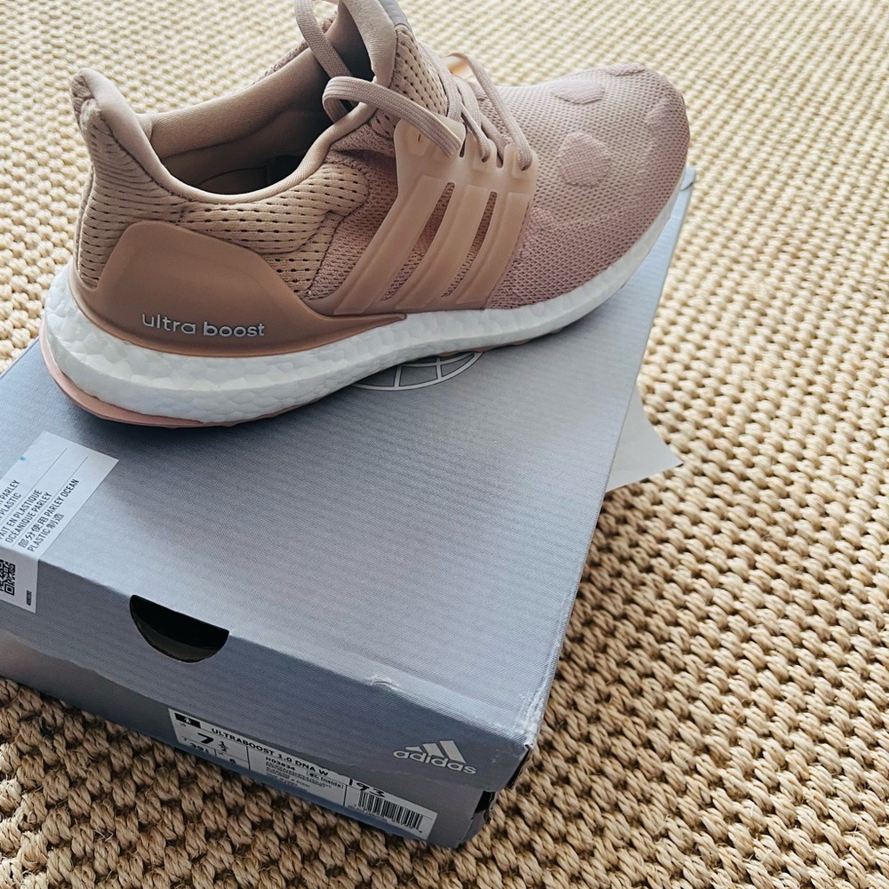 Adidas Ultra Boost Pink Sneakers